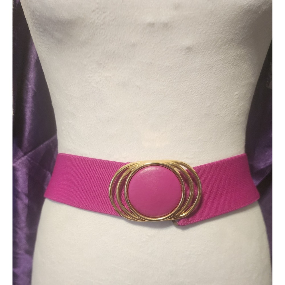Vintage Magenta Pink Elastic Cinch Belt Gold Tone Round Statement Buckle Retro